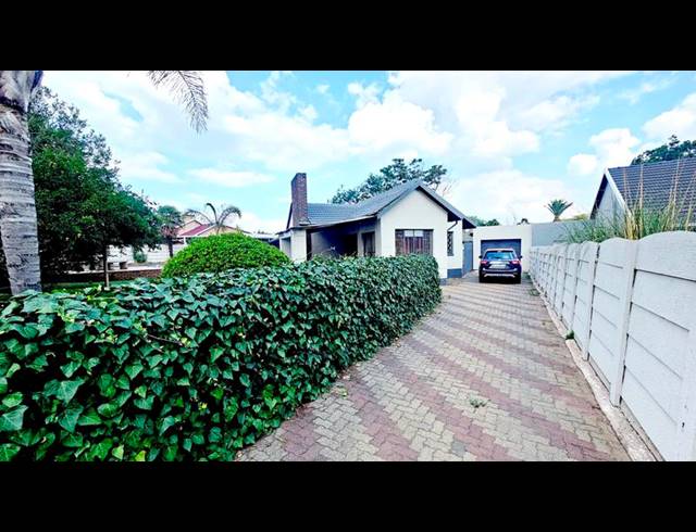 4 BEDROOM HOUSE FOR SALE IN ALBEMARLE EXT 1